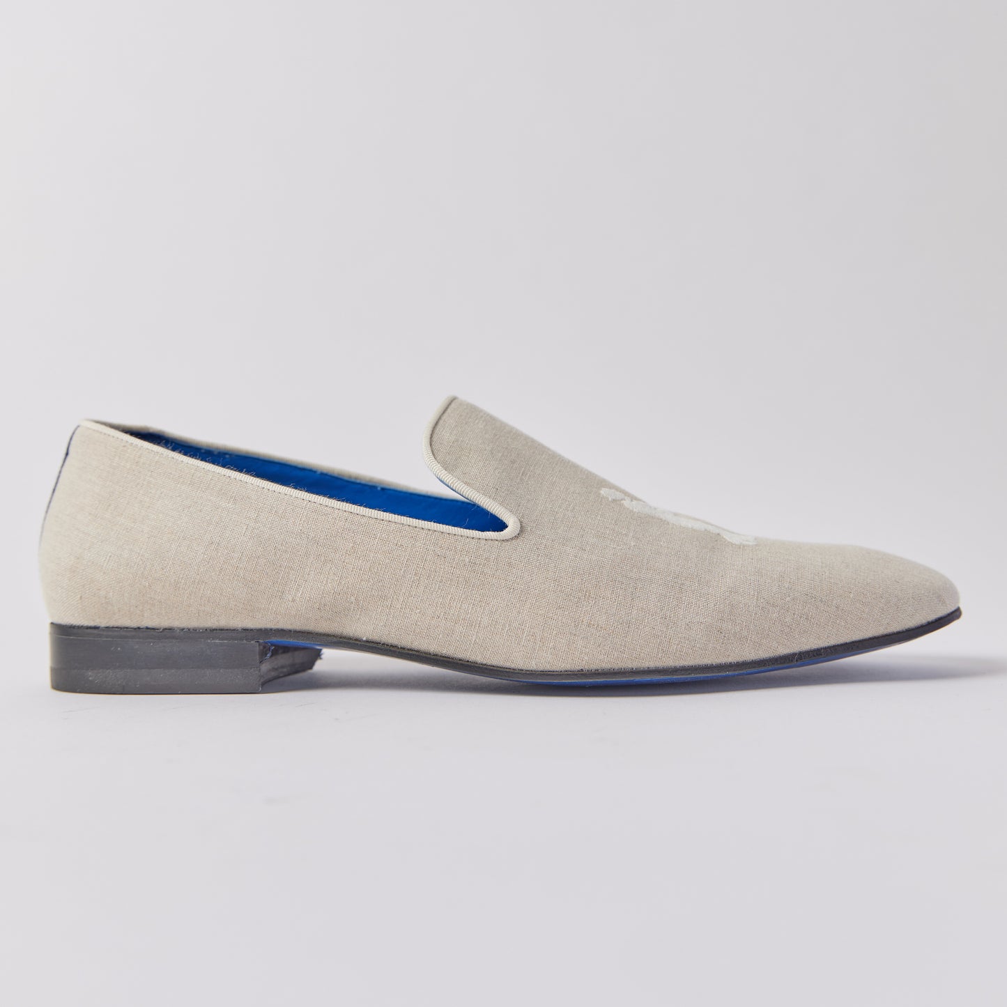 Slipper in Beige with White Logo