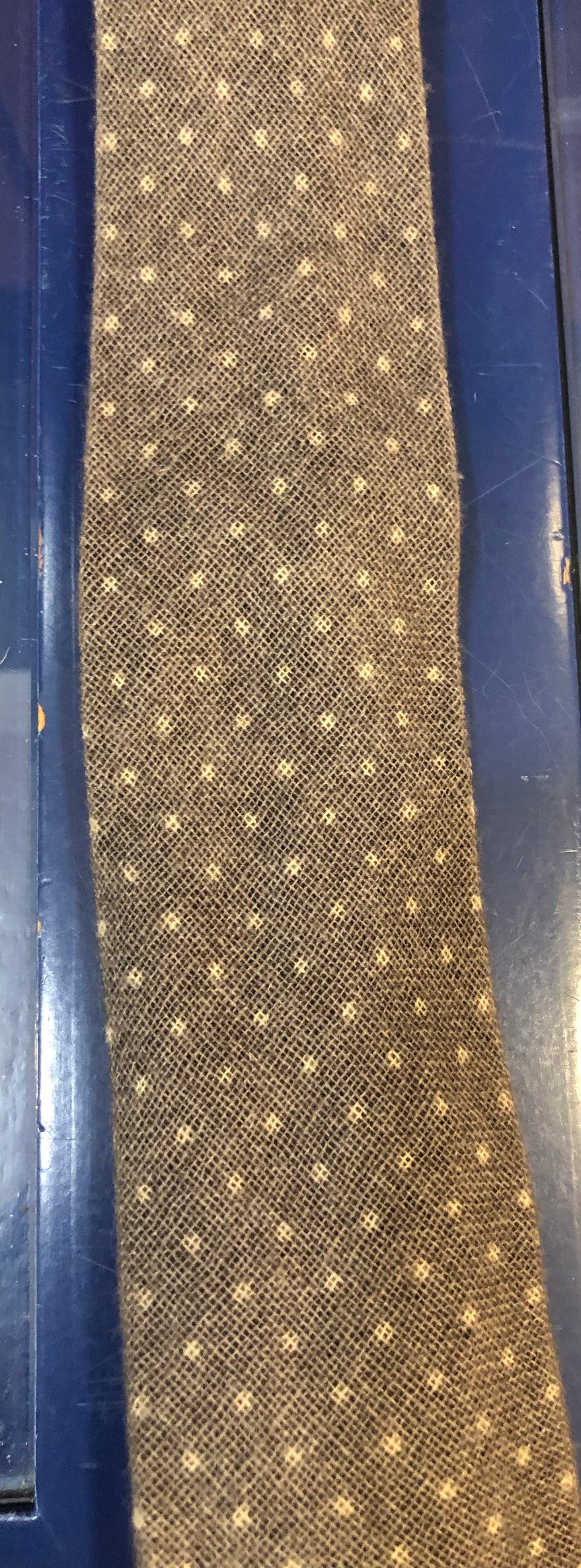 Necktie in Grey/White Dot