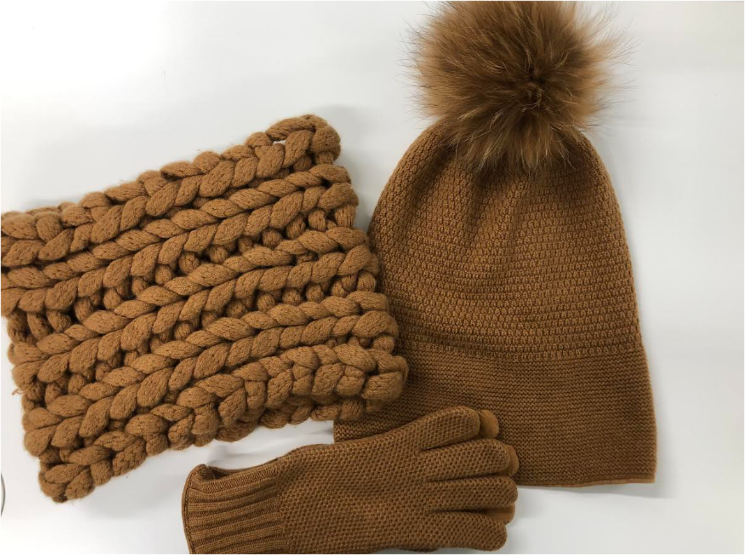 Fox Pom Hat in Camel