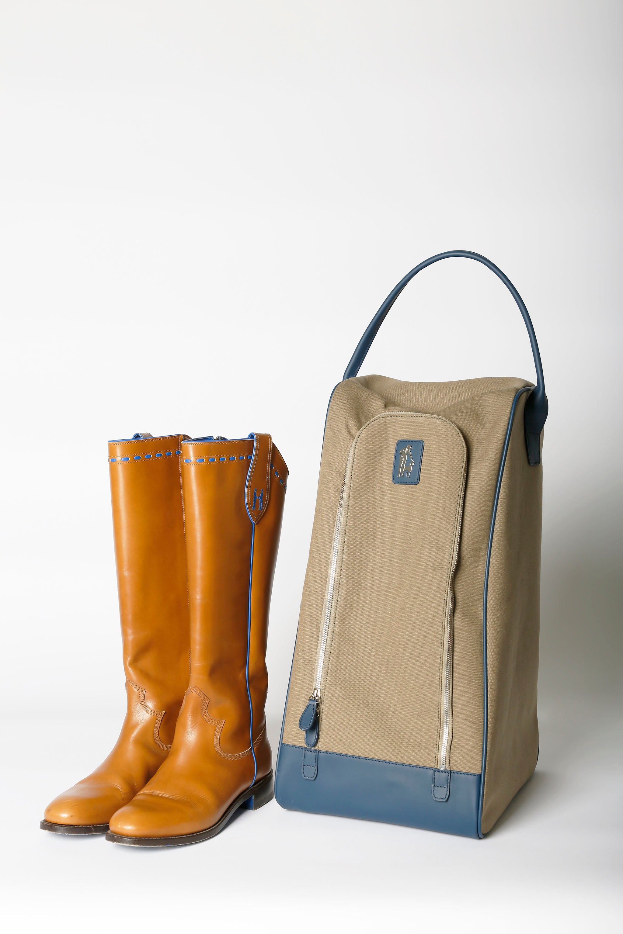 Boot carrier best sale